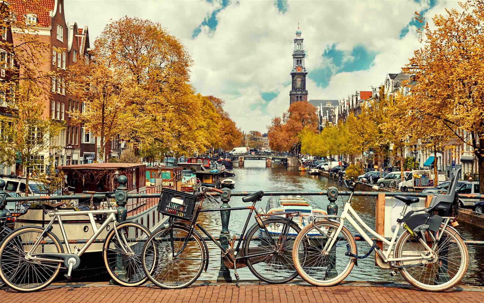 L’Olanda è meta virtuosa per quanto riguarda piste ciclabili e turismo sostenibile. Nimega è stata eletta capitale verde europea 2018