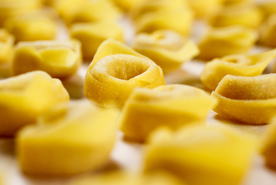 Bologna è famosa per il cibo, che è tradizione e innovazione